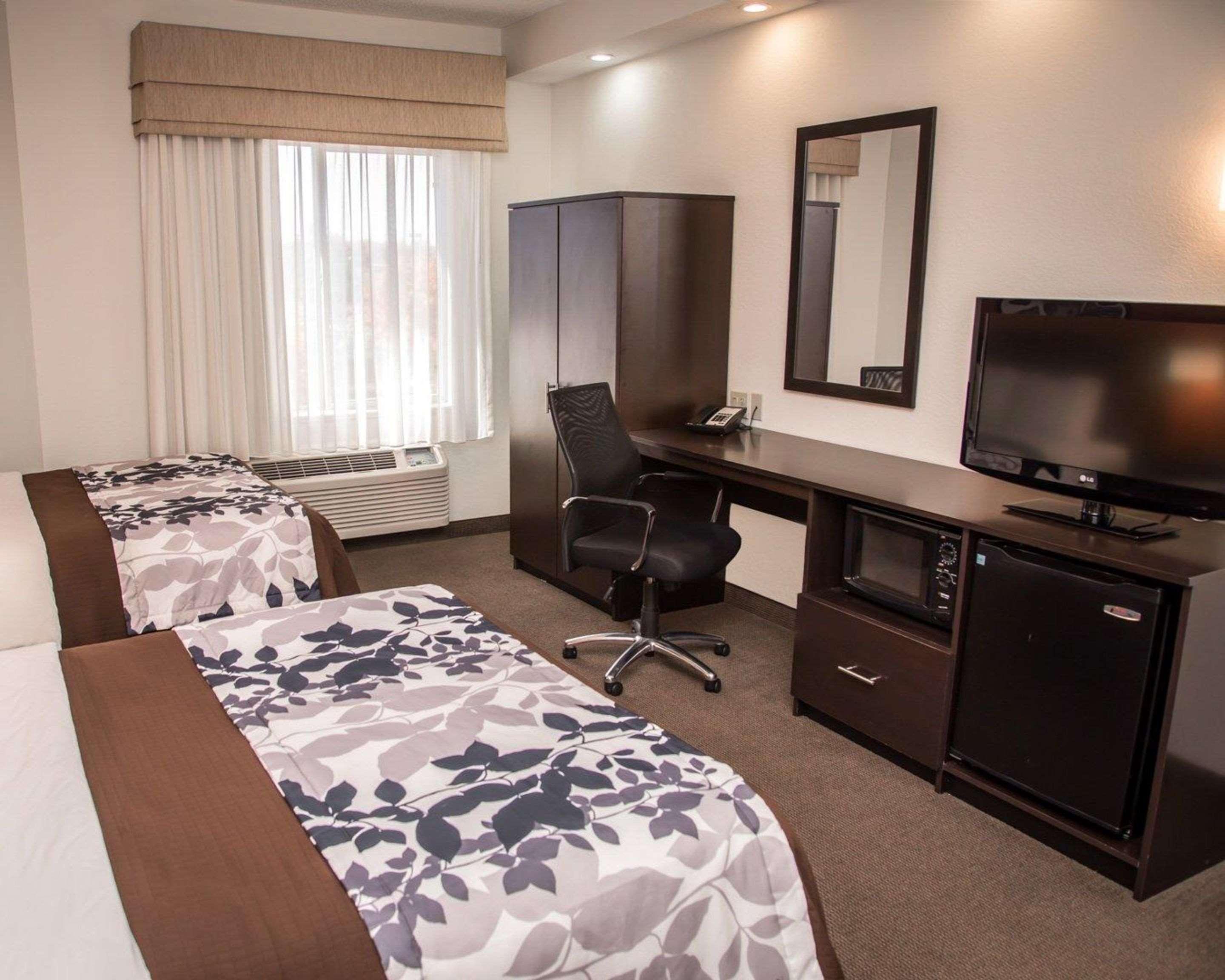Sleep Inn & Suites At Concord Mills Exterior photo